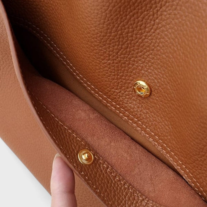 ISA | Leather Shoulder Bag