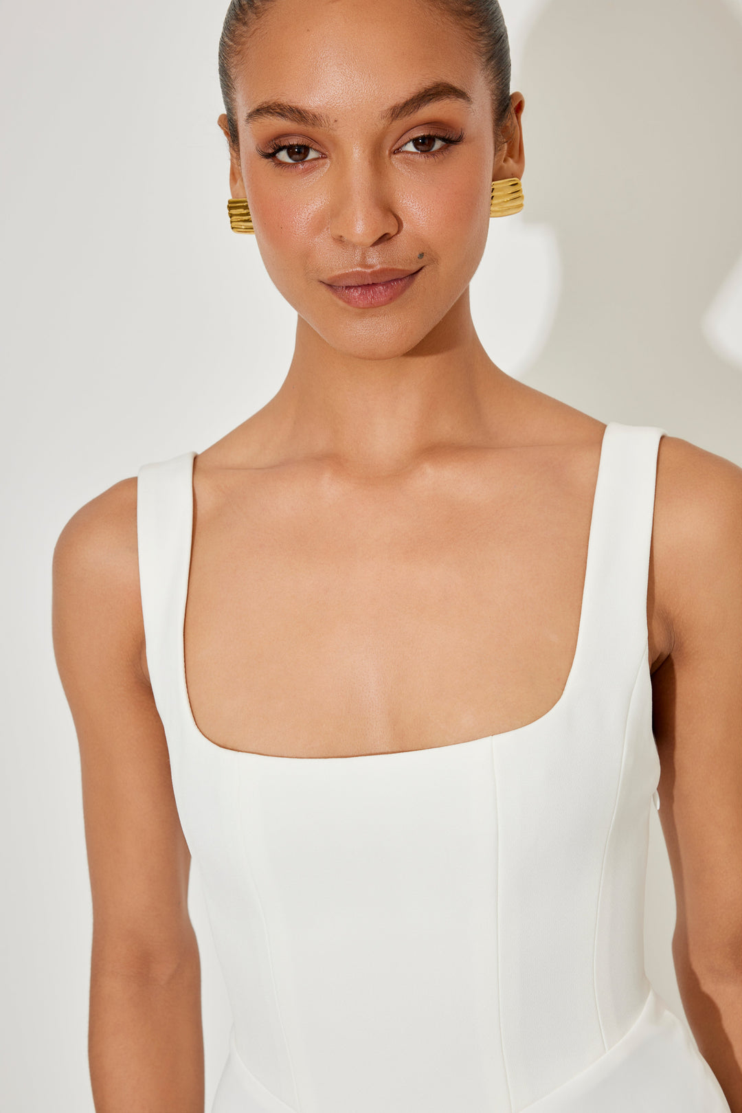 Amelia™ | Timeless Flowy Midi Dress